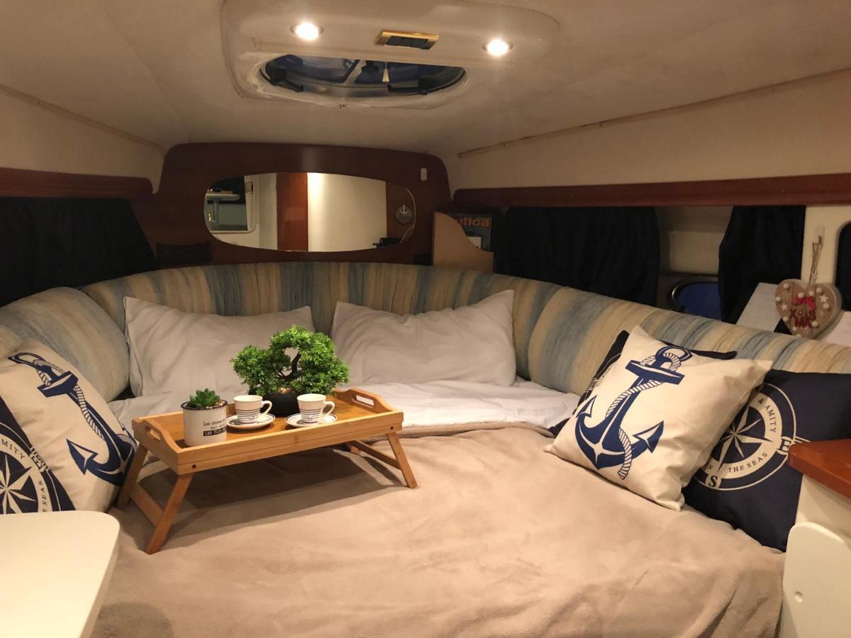 Bea Boat Charter Hotell Menton Eksteriør bilde