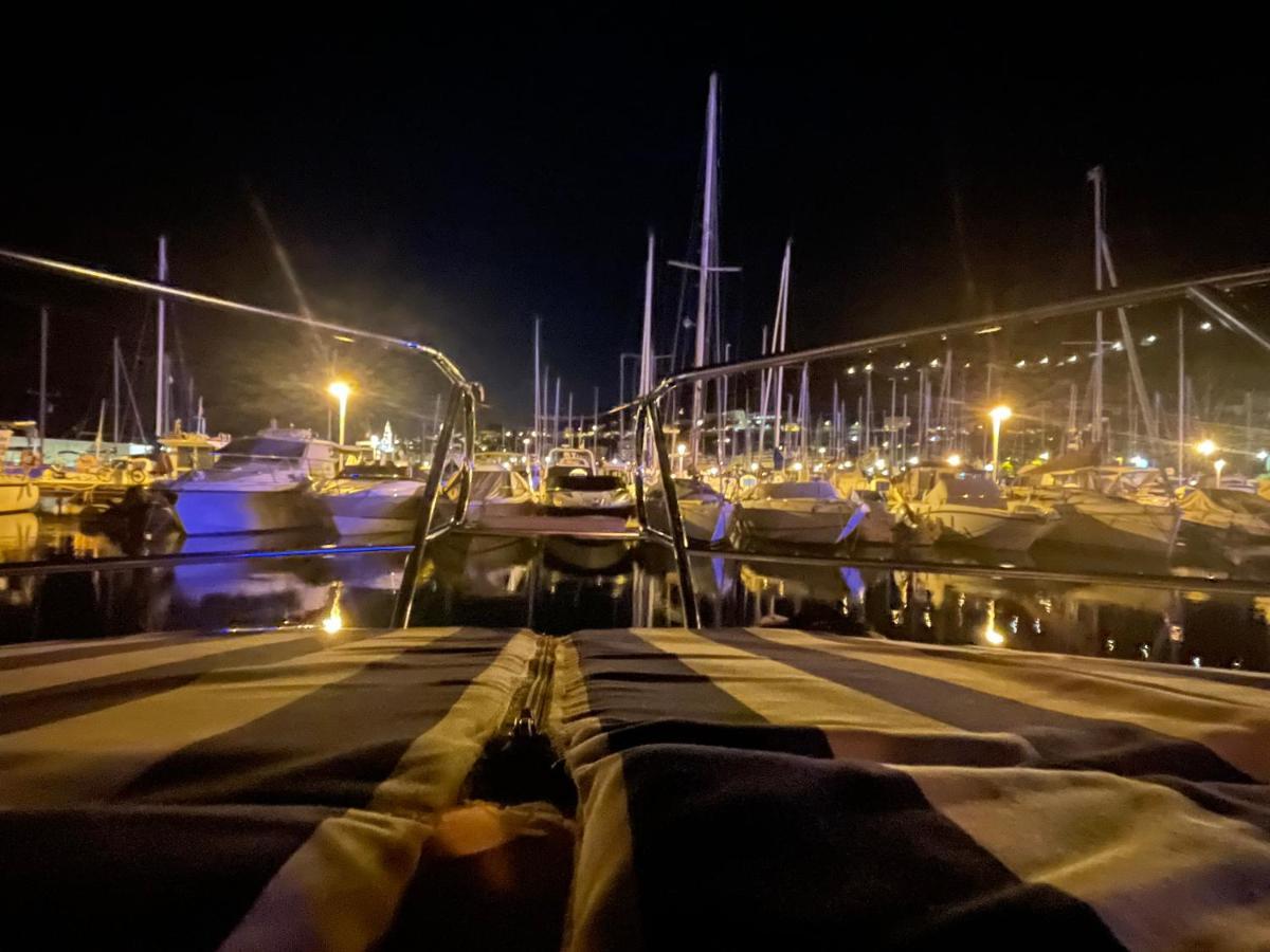 Bea Boat Charter Hotell Menton Eksteriør bilde