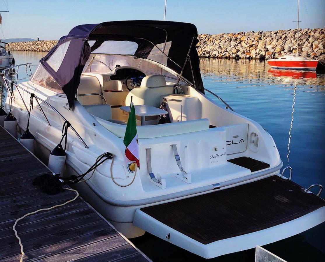 Bea Boat Charter Hotell Menton Eksteriør bilde
